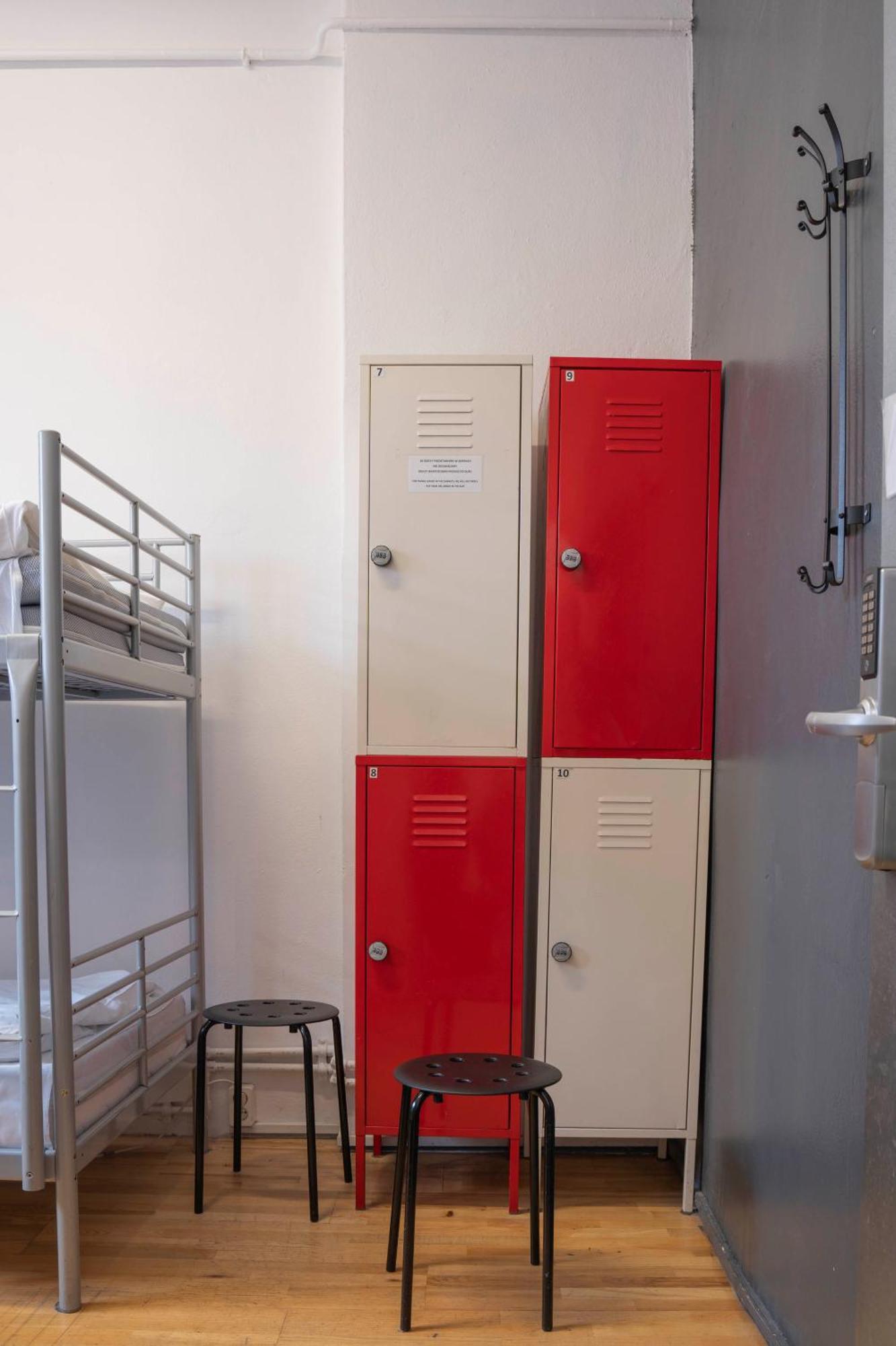 New World St Hostel And Private Room Nakvynės namai