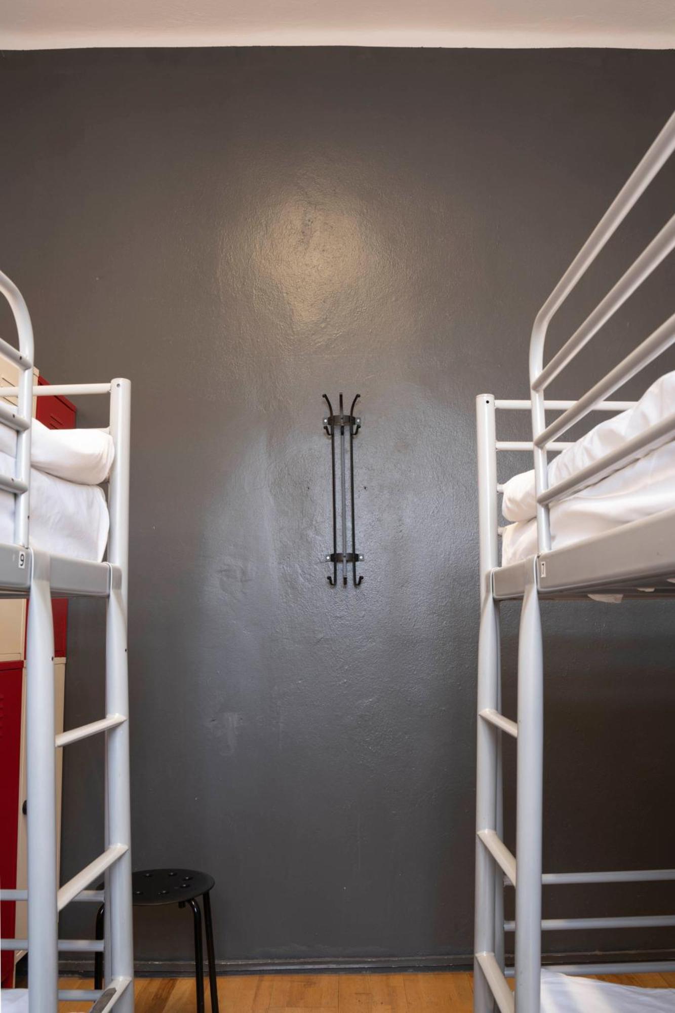 Nakvynės namai New World St Hostel And Private Room